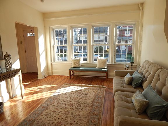 3rd image of 119 W Grant Ave