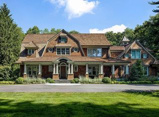 29 Greenleaf Ave, Darien, CT 06820