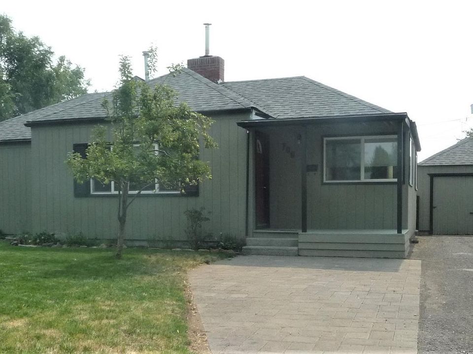 1st image of 706 NE Lookout Ave