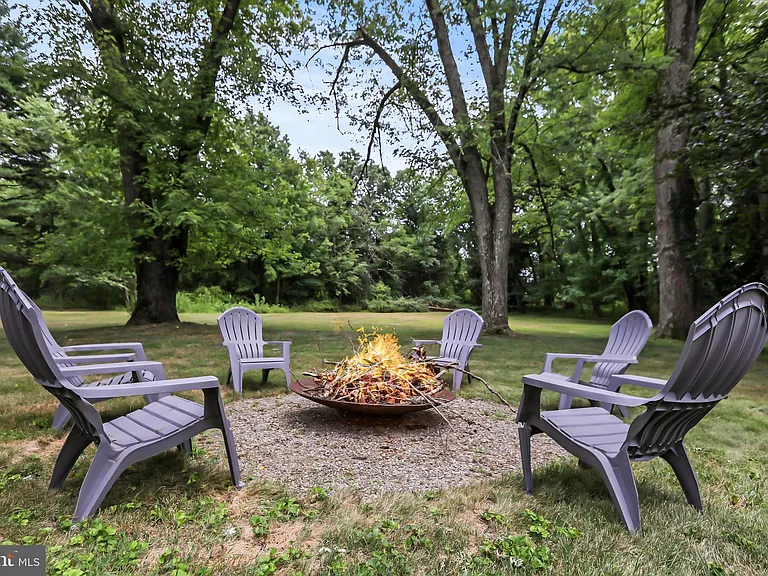 1004 Mercer Rd — Photo 25