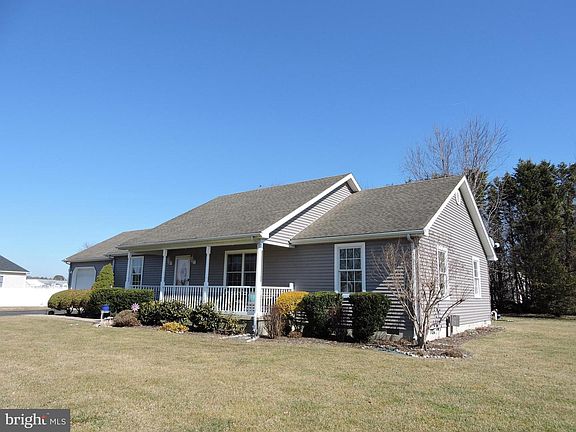 4th image of 322 Clearbrooke Blvd