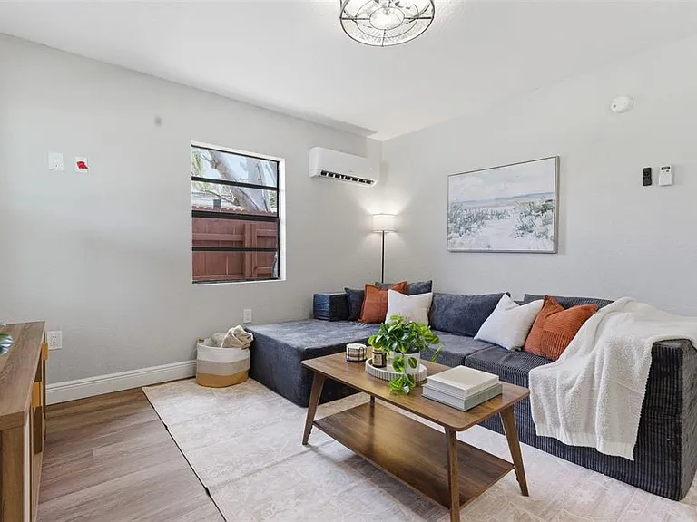 113 145th Ave E #1 — Photo 8