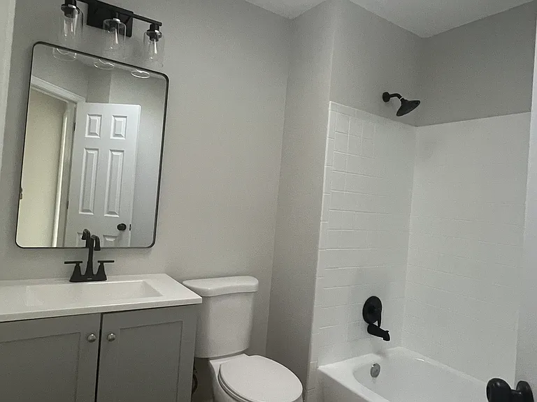 9538 Castle Ridge Cir — Photo 11
