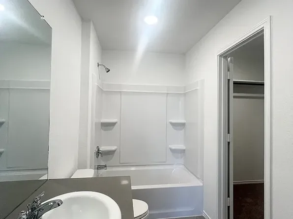 6943 Stellar Cv, San Antonio, TX 78252