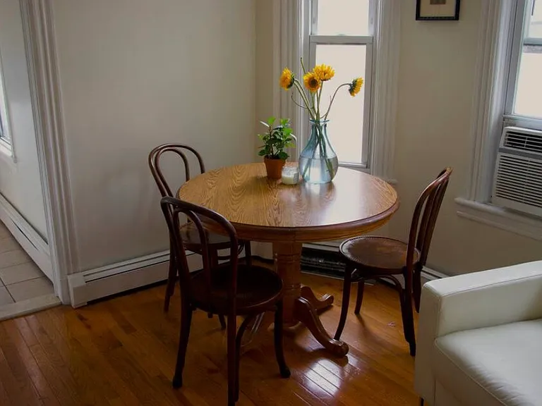 30 Gardner Ave #2 — Photo 2