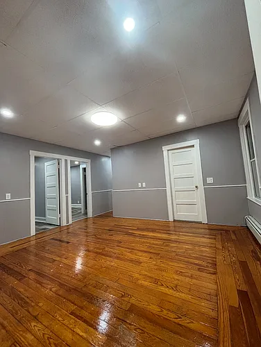 180 Thomas St #3 Photo 1