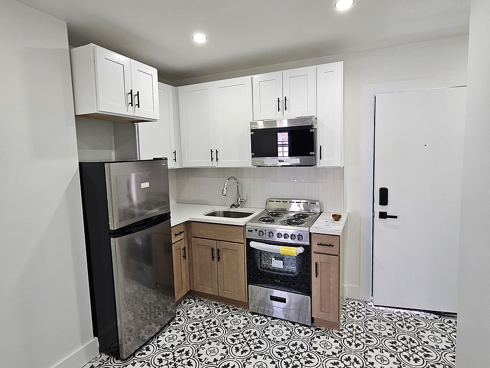 1st image of 34 Providence St #3C
