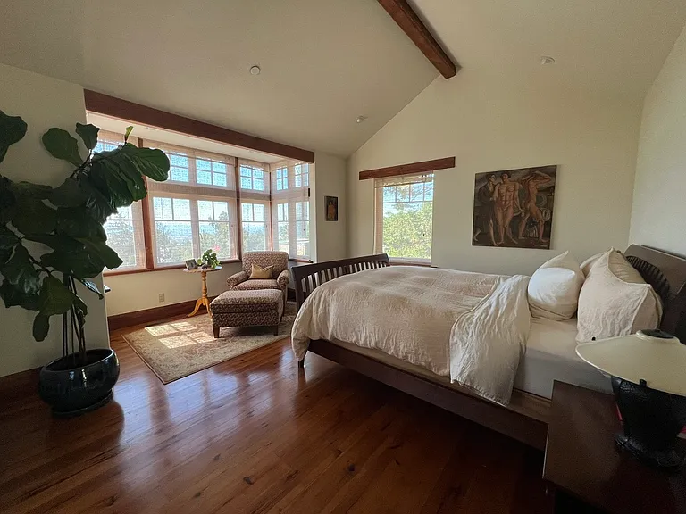 3266 Robinson Dr — Photo 16
