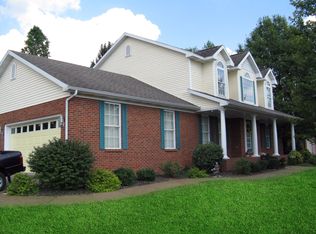 3512 Keystone Hills Dr, Evansville, IN 47711