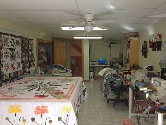3rd image of 155 Matthews Ln