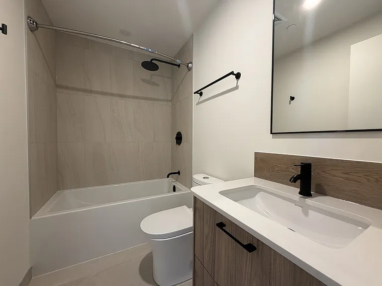 109 Erskine Ave #1006 — Photo 9