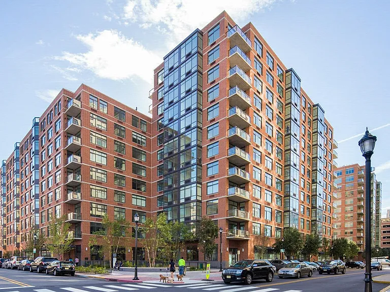 1400 Hudson St #727 — Photo 29