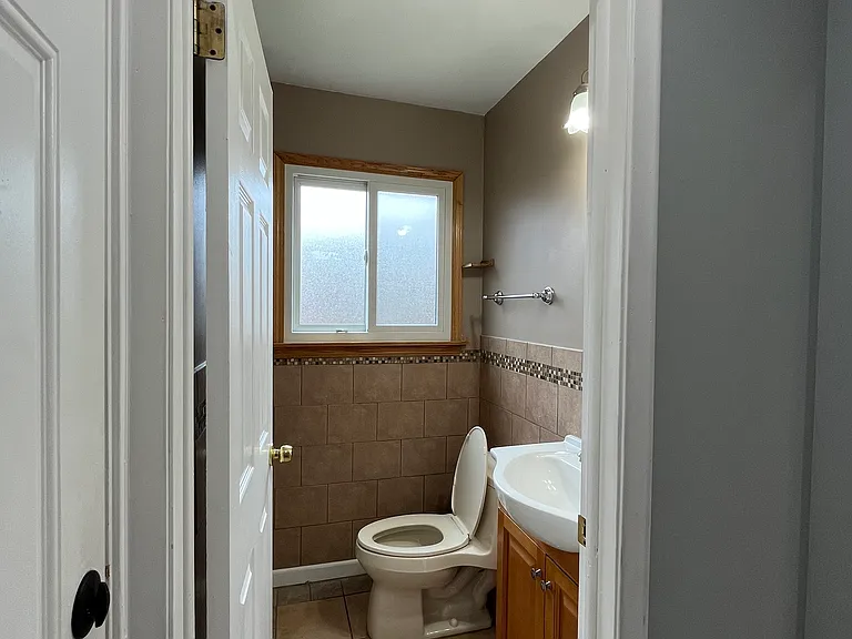 14041 Brougham Dr — Photo 20