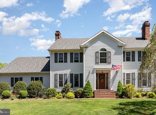 14 Eastfield Rd, Hummelstown, PA 17036