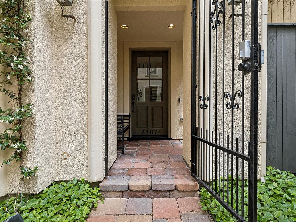 1st image of 2407 Brazoria St #A