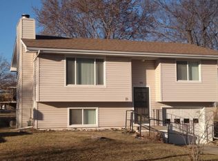 416 Mormon Trl, Lincoln, NE 68521
