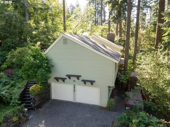 2842 Greentree Way, Eugene, OR 97405