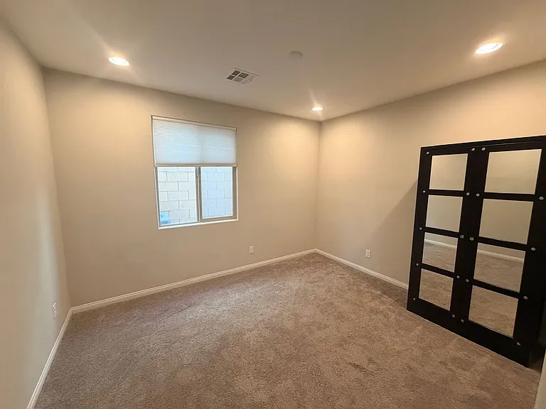 10025 Desert Bighorn Ct — Photo 12