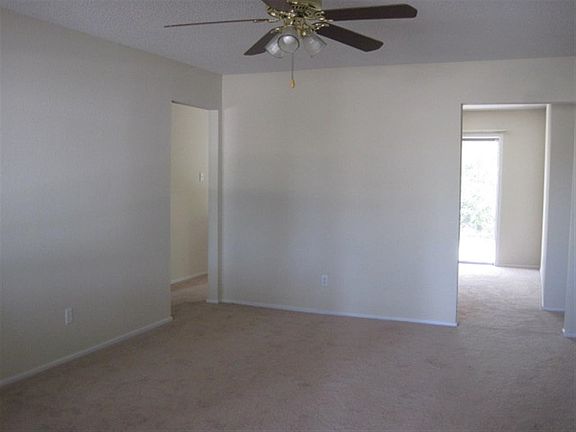 2nd image of 2825 W 27th St