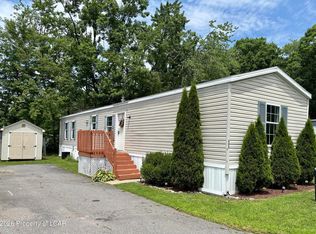 602 6th St, Moosic, PA 18507