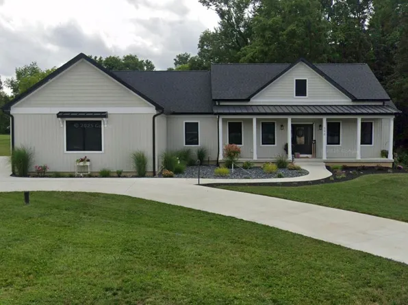 596 One Straight Dr, Coldwater, MI 49036