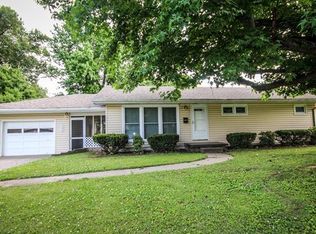 304 Crestwood Dr, Collinsville, IL 62234