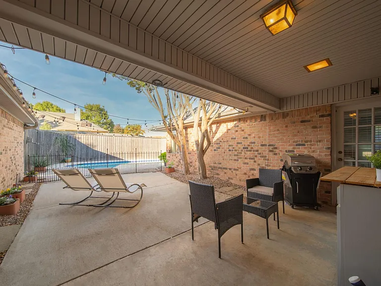 1507 Broadmoor Dr — Photo 31