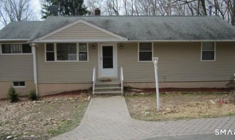 26 Tamarack Cir