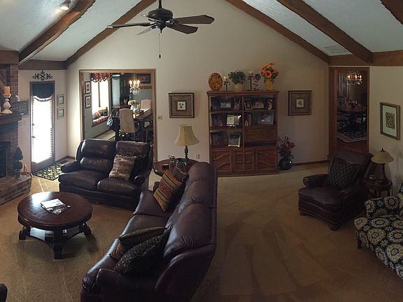 3rd image of 4560 Brentwood Ct
