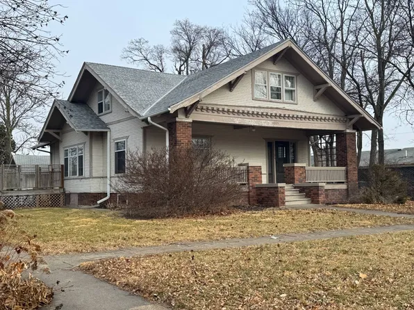 1005 P St, Aurora, NE 68818