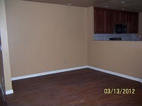 4th image of 2543 Groveview Dr