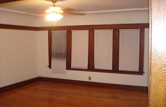 2nd image of 1435 W Brown St #1