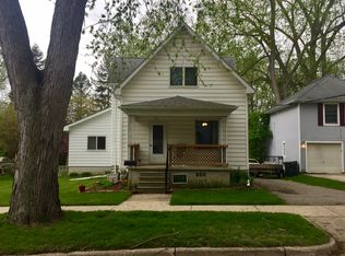 306 Grant St, Chelsea, MI 48118