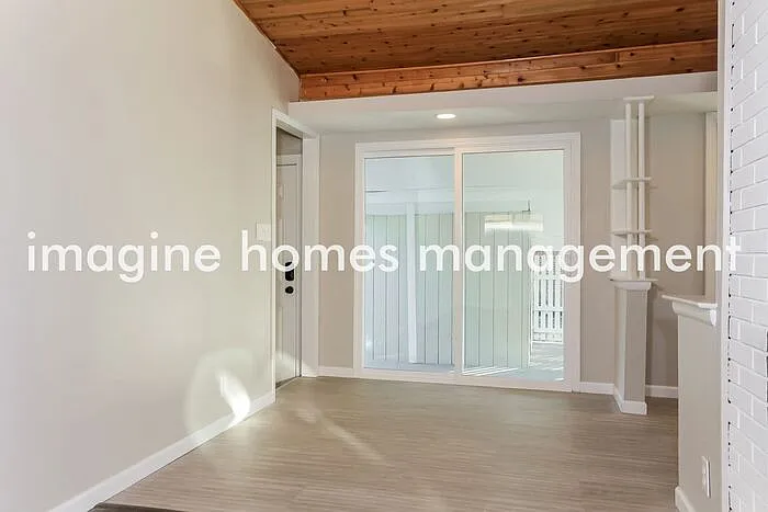 4780 McGreevy Dr — Photo 5