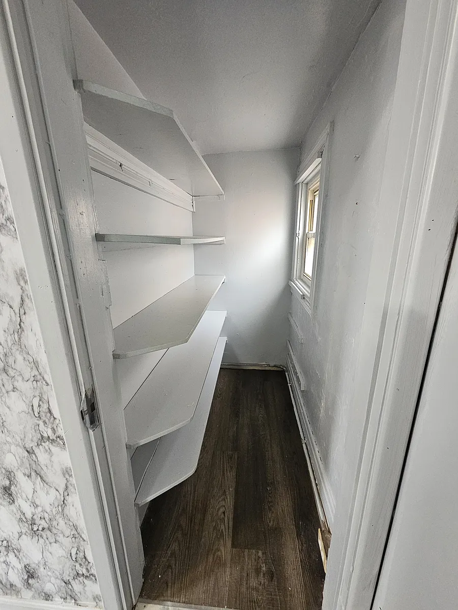 Building Photo - 4342 Vine St #2