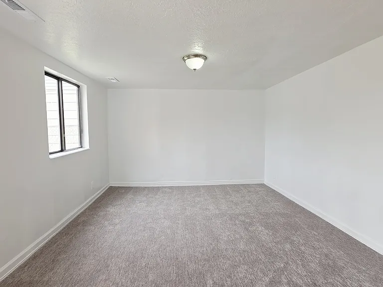 426 S Navajo St #428 — Photo 2