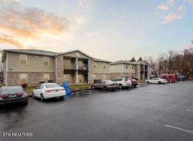 1st image of 1400 Orleans St