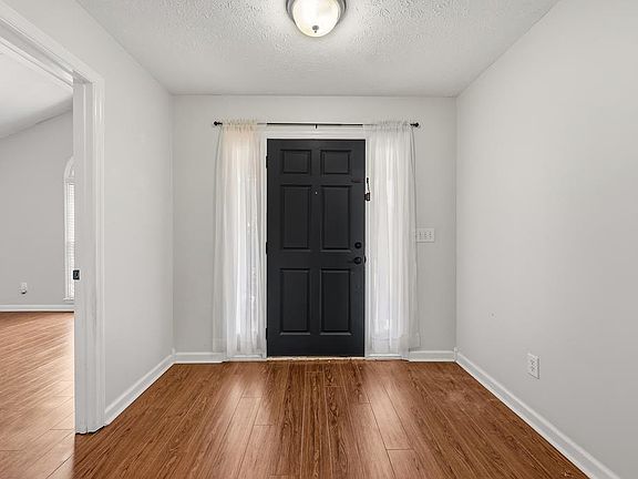 5th image of 642 Lee Road 554