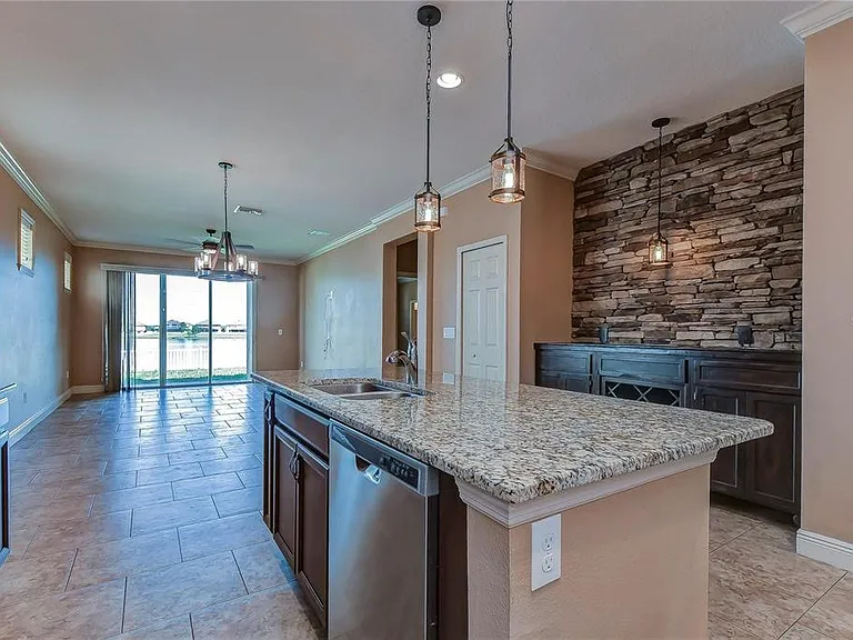 19391 Long Lake Ranch Blvd — Photo 6