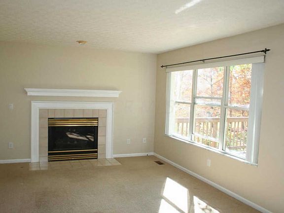 2nd image of 5698 Hathaway Ct