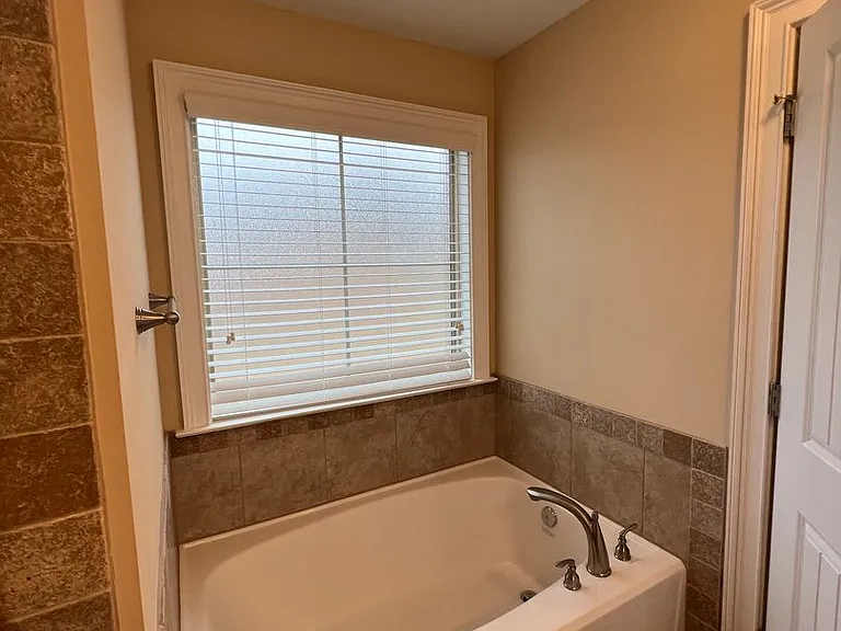 1802 Mabel Dr — Photo 20