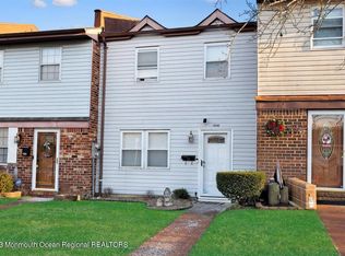 60 Greenwood Loop Rd, Brick, NJ 08724