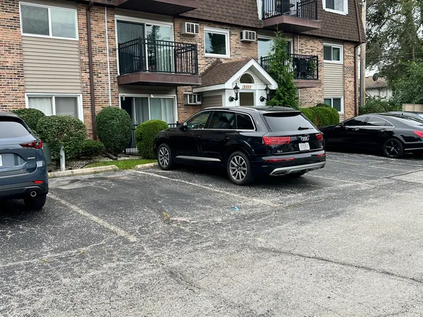 6440 Pamela Ln Unit 9, Chicago Ridge, IL 60415