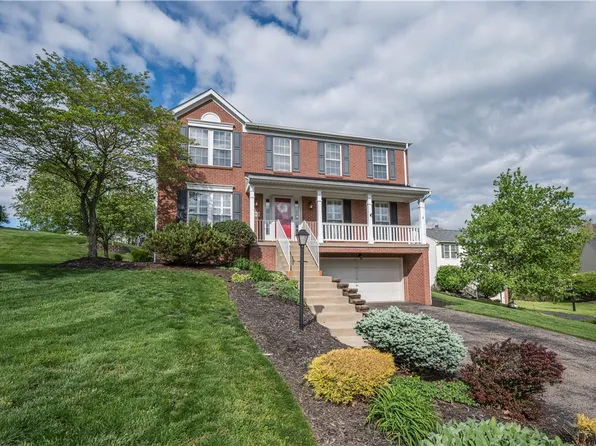 8039 Woodcreek Dr, Bridgeville, PA 15017