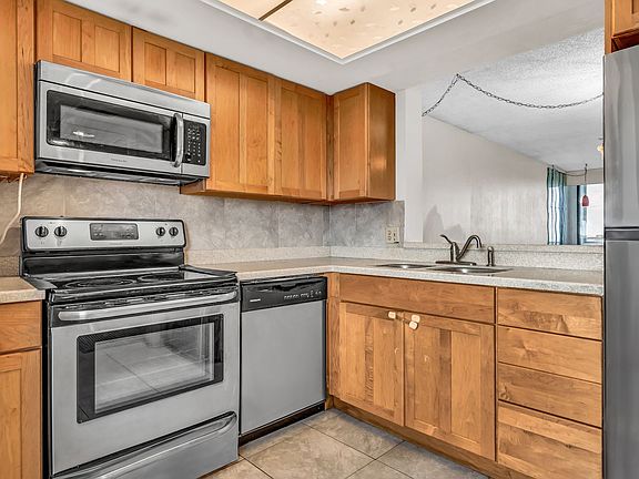 3rd image of 2618 Cove Cay Dr Unit 703