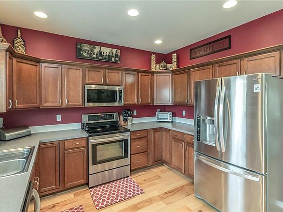 5th image of 1885 SE Oxford Dr