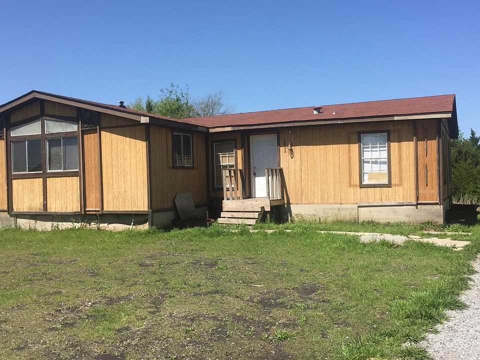 Before last tenant moved in it was very nicely remodeled