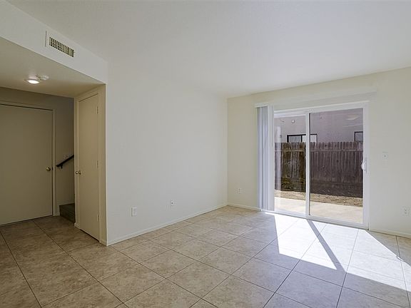 3rd image of 4825 N Robert Rd APT B