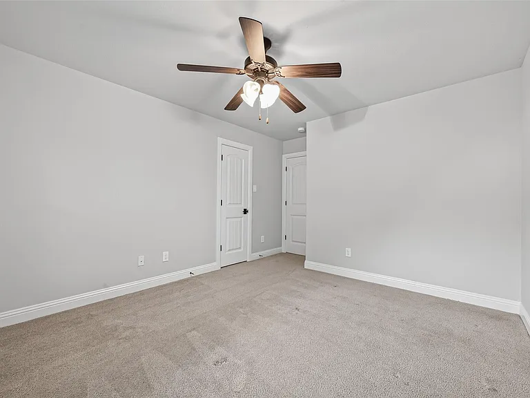 4727 Lake Village Dr — Photo 30