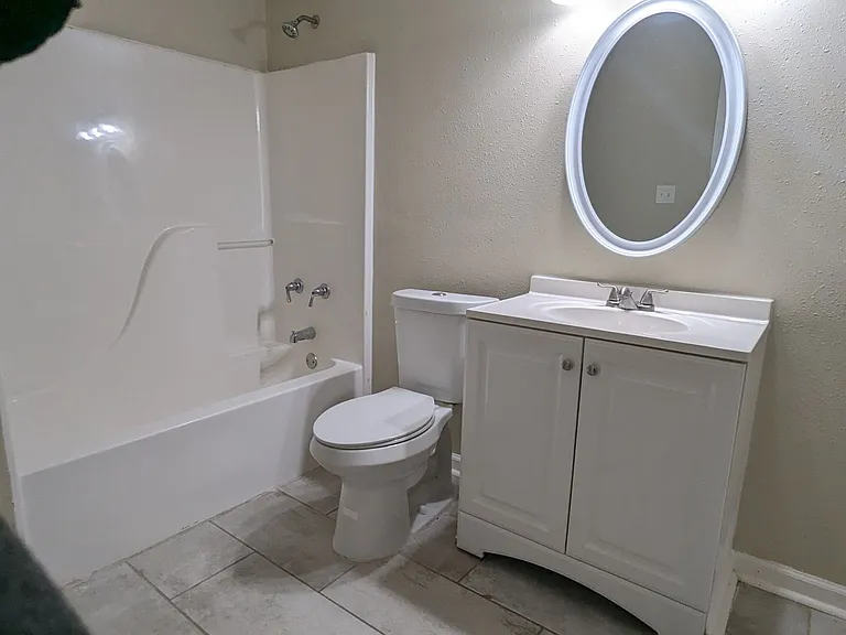 204 Brigadier St — Photo 8